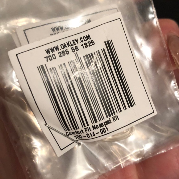 Oakley Nosepads - Replacements - Picture 2 of 4